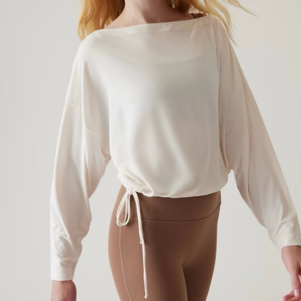 Athleta Cool Down Top Size M in White